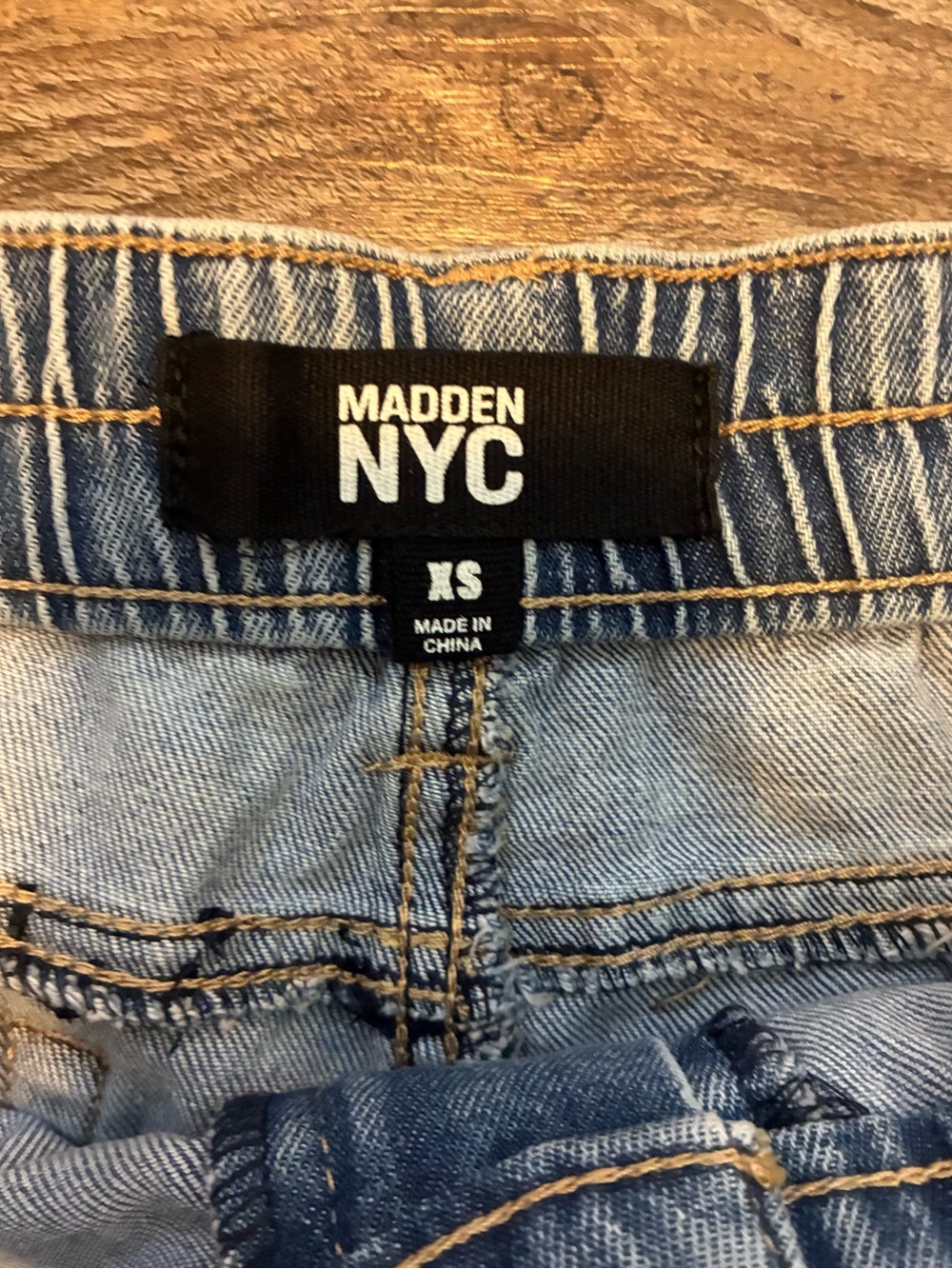 NWT Madden NYC Mid rise Loose fit jeans - Picture 4 of 5